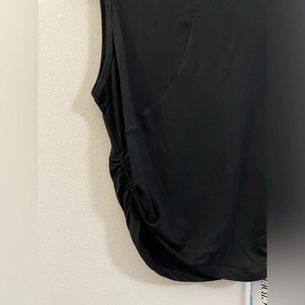 NWT Cider Asymmetrical Black Sleeveless Crop Top -‎ L - Picture 2 of 9